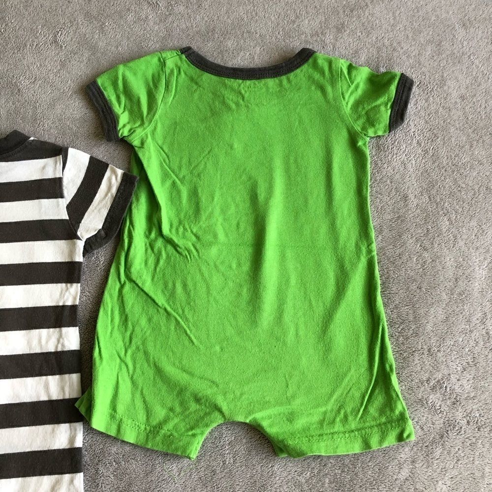 Carter’s Short Sleeve Rompers(lot of 3) - Picture 11 of 13
